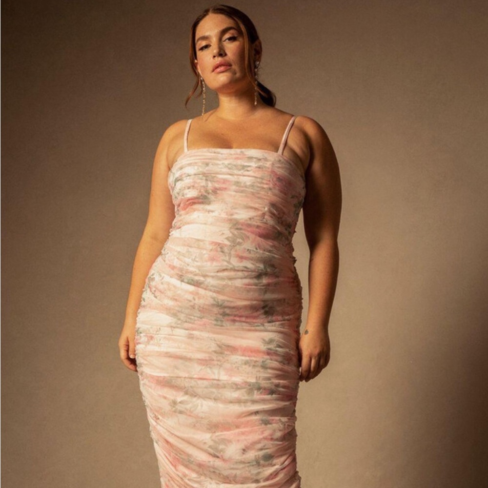 NWT Bridal by ELOQUII Ruched Tea Length Dress size 18 ITEM#21
